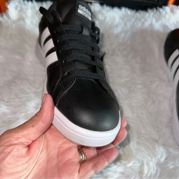 Adidas Neo Cloudfoam Core Black and white stripes Men's size 9.5 New Condition - Picture 5 of 9